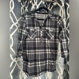 Women's Black and White Plaid Button-Front Blouse